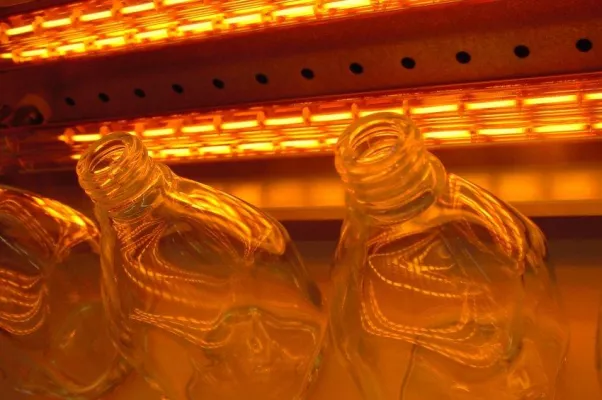 Mirror cutting infrared heater