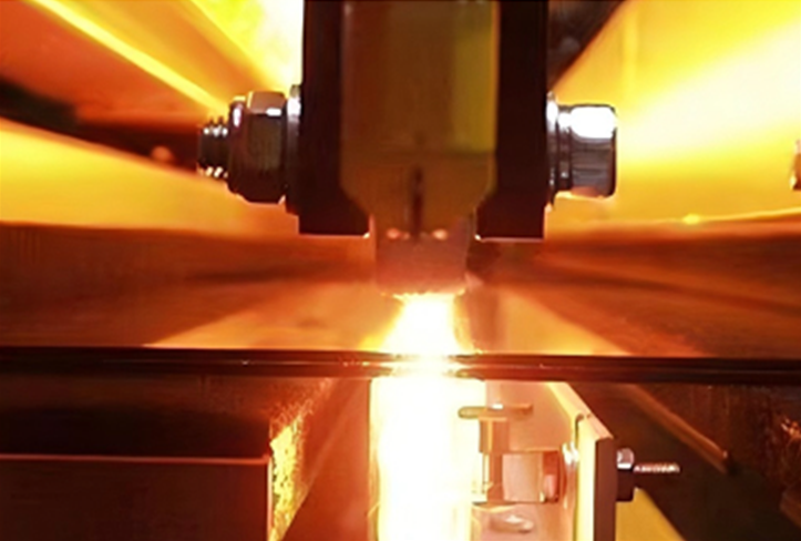 Quartz infrared lamp for glass oven