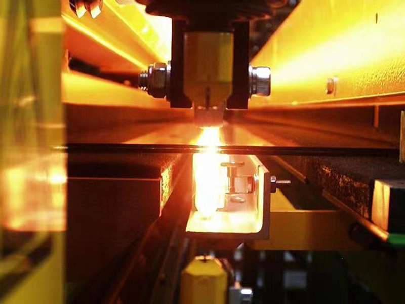 Integrating High Density Infrared Heating in Compact Mobile Glass Repair Brackets